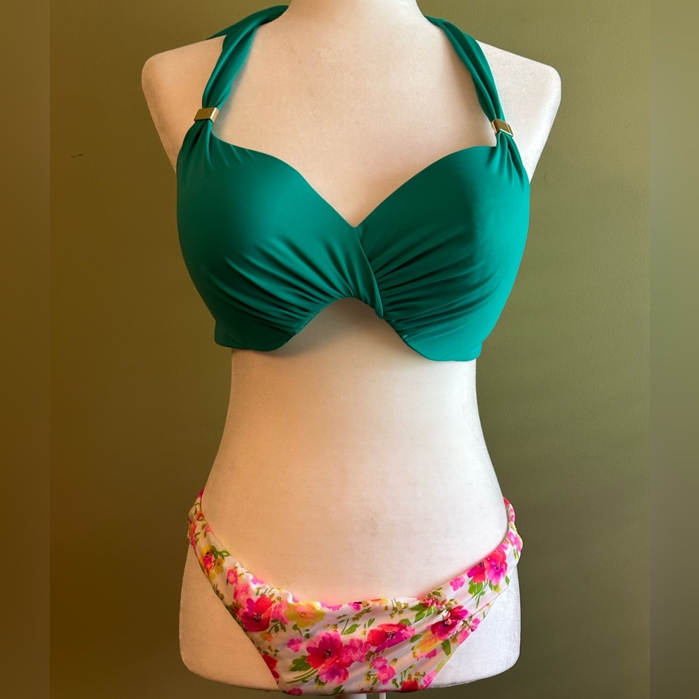 Vintage Victoria’s Secret bikini green halter top & floral bottom